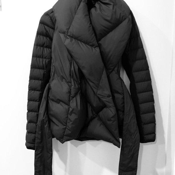 Lululemon Enfold Wrap Down Coat - Picture 12 of 13